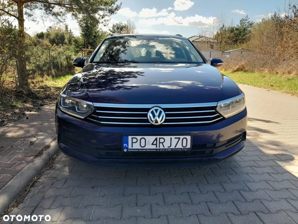 Volkswagen Passat - 10