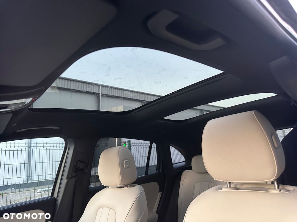 Mercedes-Benz GLA 200 Business Edition - 12