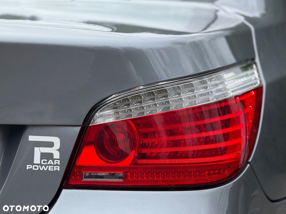 BMW Seria 5 530d Sport-Aut Edition Sport - 9