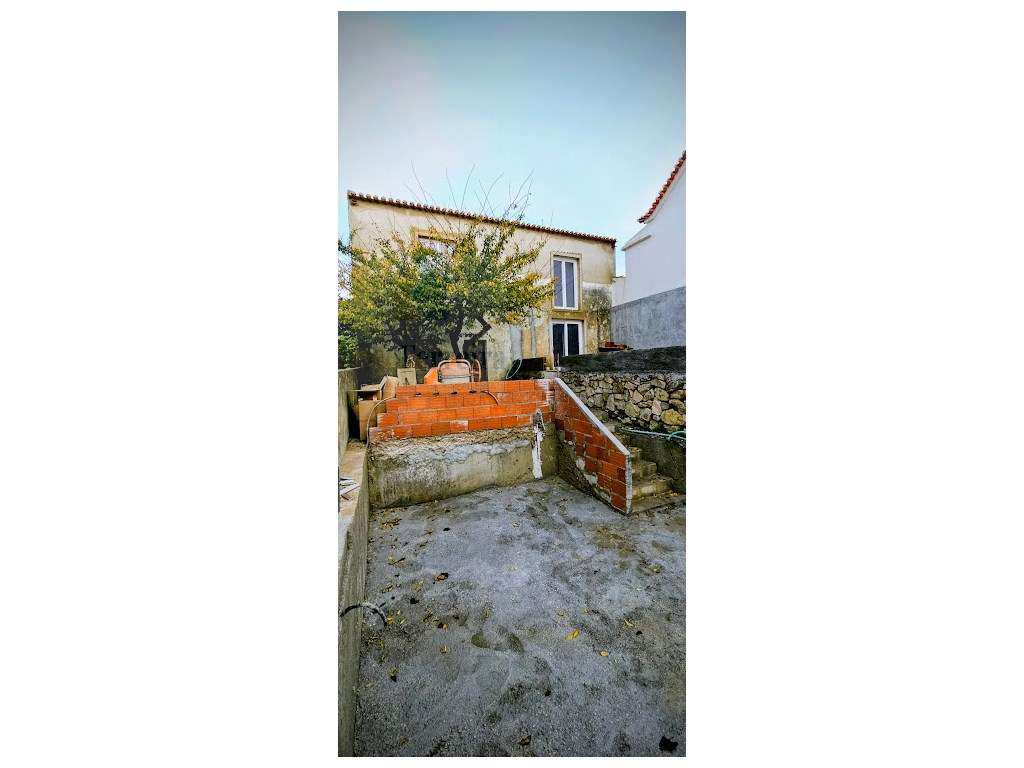 Moradia T2 em recuperação, Dois Portos, Runa!! - Grande imagem: 3/28