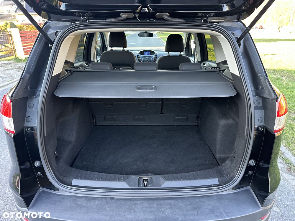 Ford Kuga 2.0 TDCi 2x4 Titanium - 20