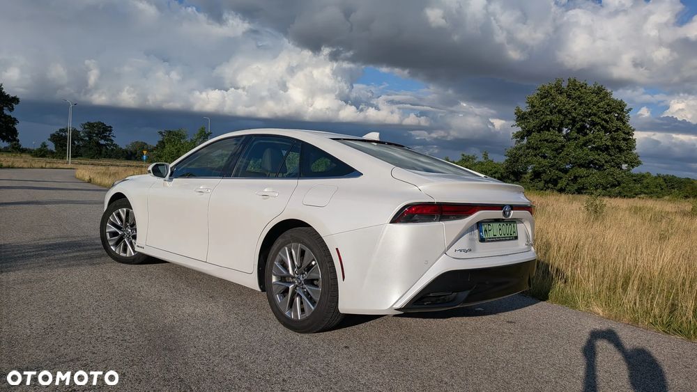 Toyota Mirai Executive - 21