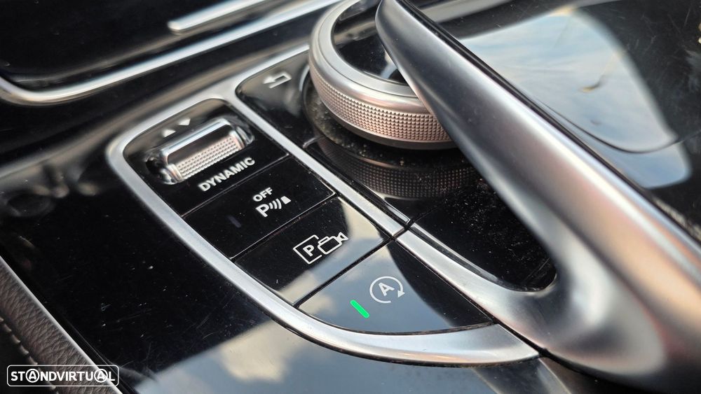 Mercedes-Benz E 220 d AMG Line - 25