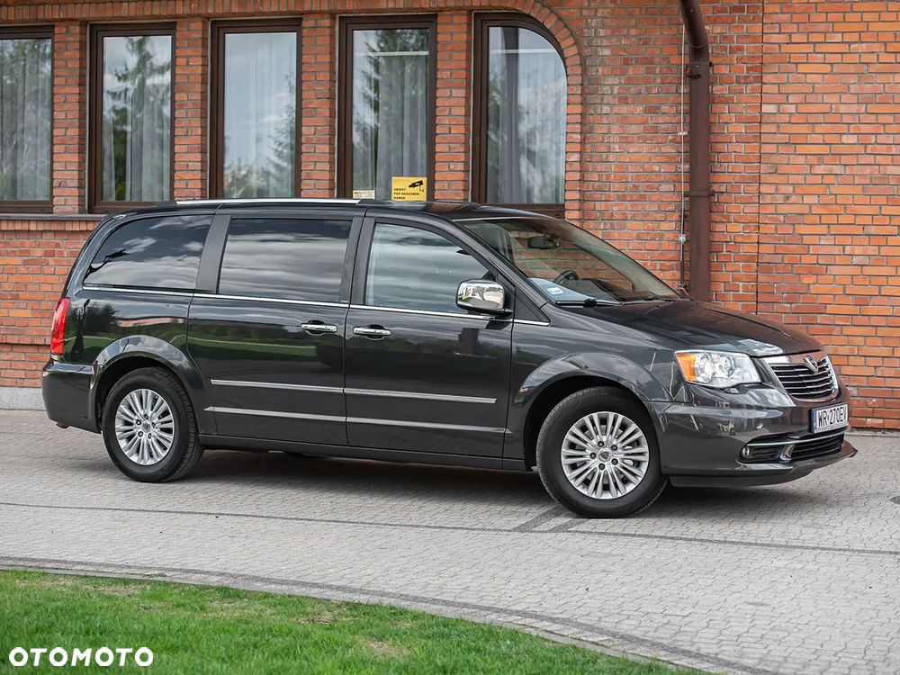 Lancia Voyager 2.8CRD Gold - 7