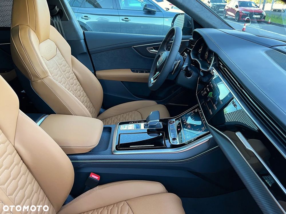 Audi RS Q8 - 13