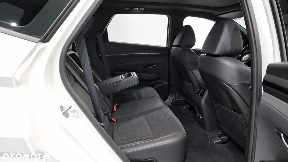 Hyundai Tucson - 16