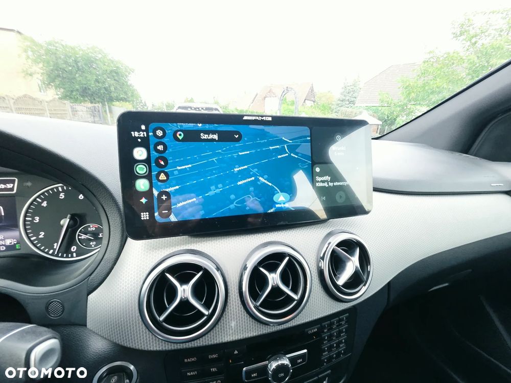 Mercedes-Benz Klasa B 180 7G-DCT AMG Line - 22