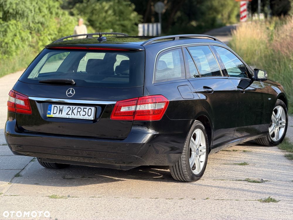 Mercedes-Benz Klasa E 220 CDI DPF BlueEFFICIENCY Automatik Elegance - 5