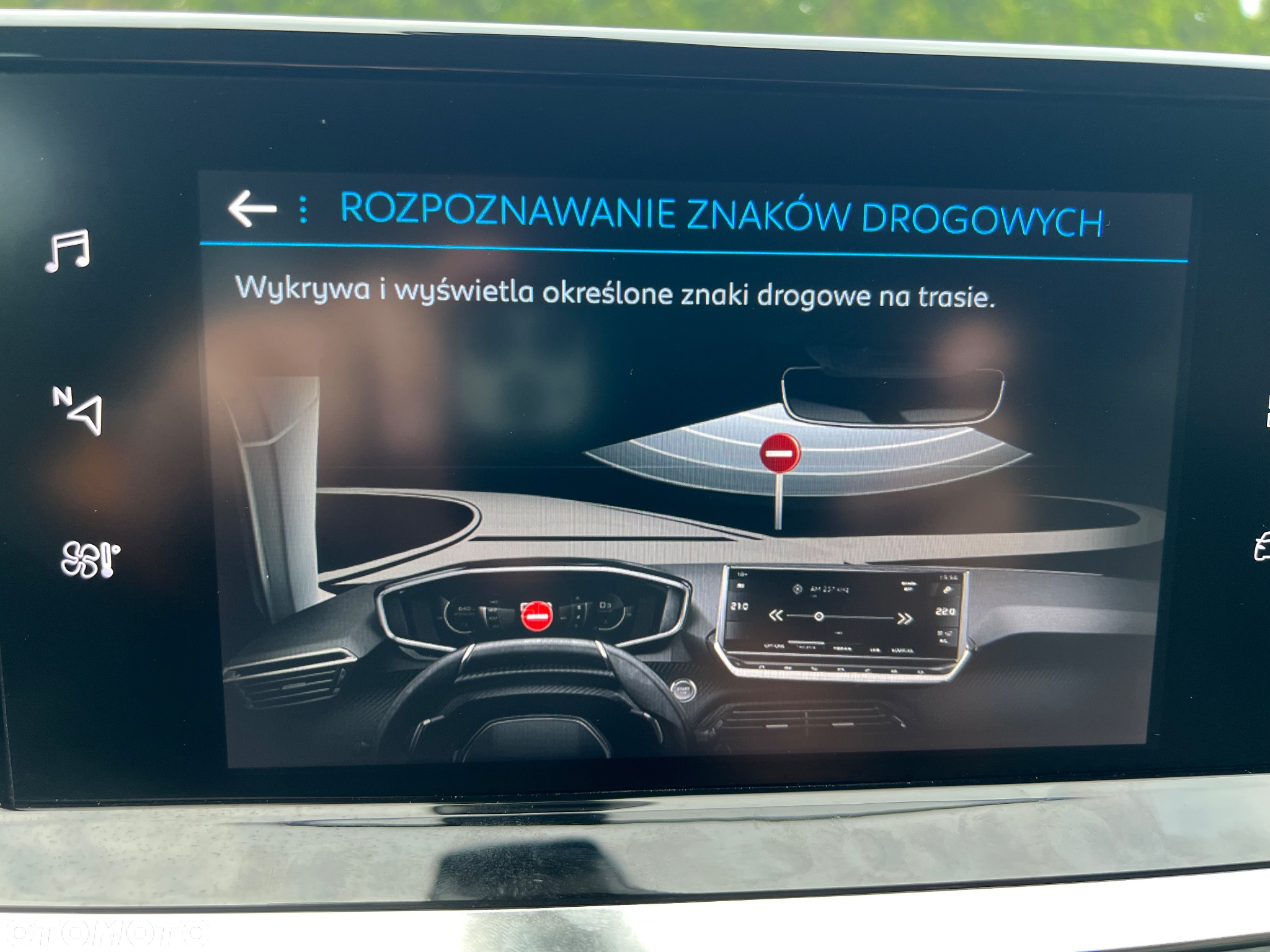 Peugeot 2008 1.5 BlueHDi Allure Pack S&S EAT8 - 21