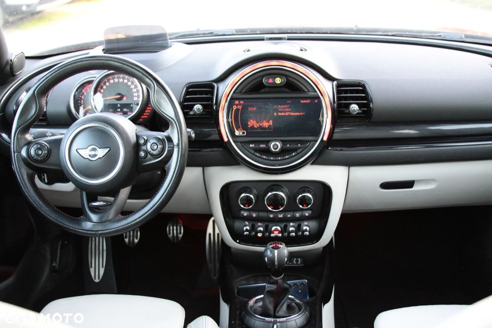 MINI Clubman - 16