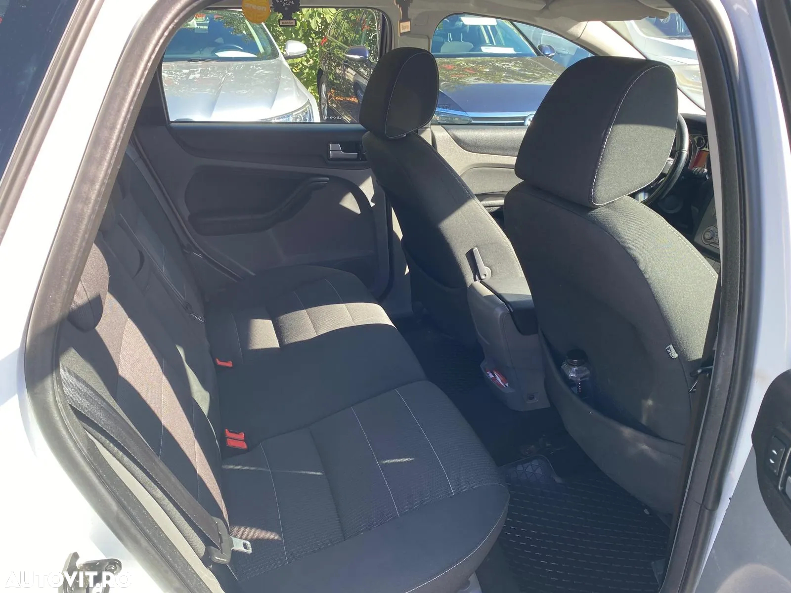 Ford Focus 1.6 TDCI DPF Titanium - 14