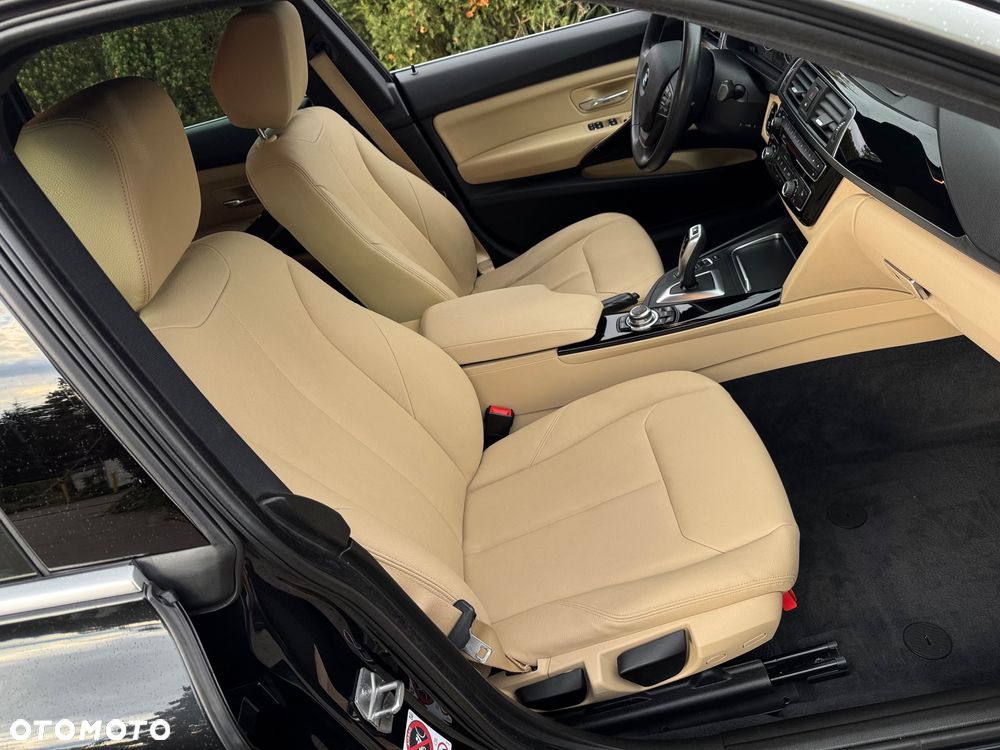 BMW 3GT 318d Luxury Line - 25