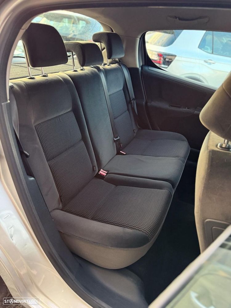 Peugeot 207 1.4 HDi Premium - 25