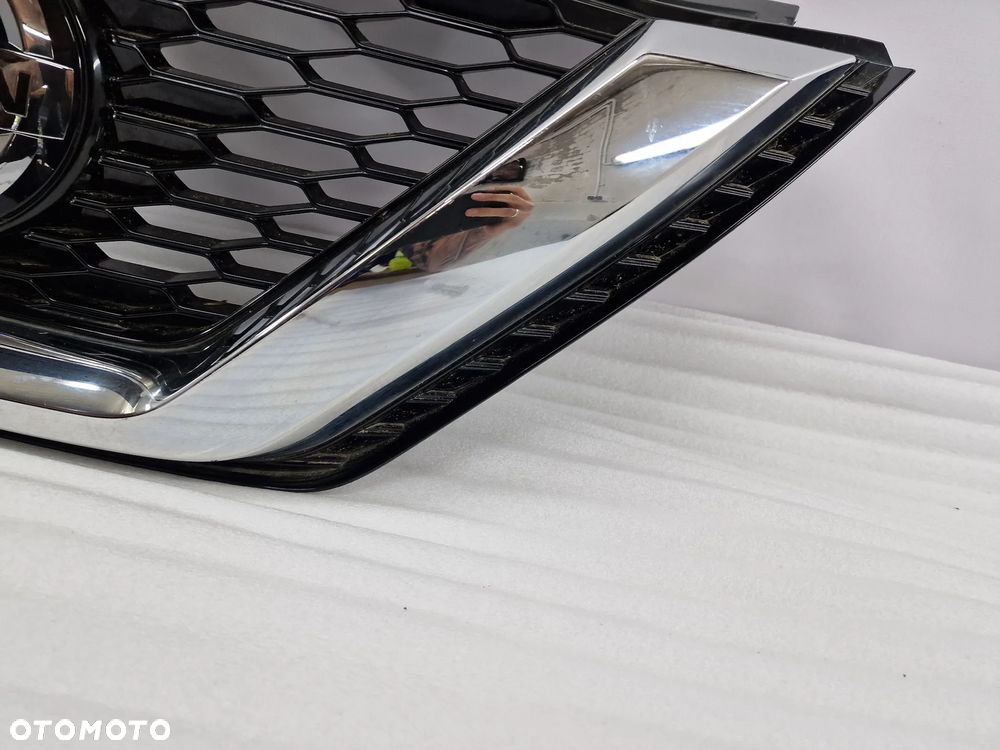 NISSAN QASHQAI II LIFT 17- ATRAPA / GRILL PRZEDNI PRZÓD / ZNACZEK NA KAMERE / POD RADAR , NR 62310HV3 , NR AUKCJI GR112 - 9