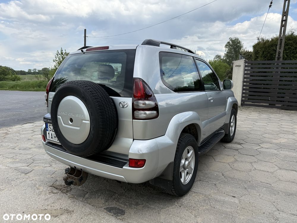 Toyota Land Cruiser - 4