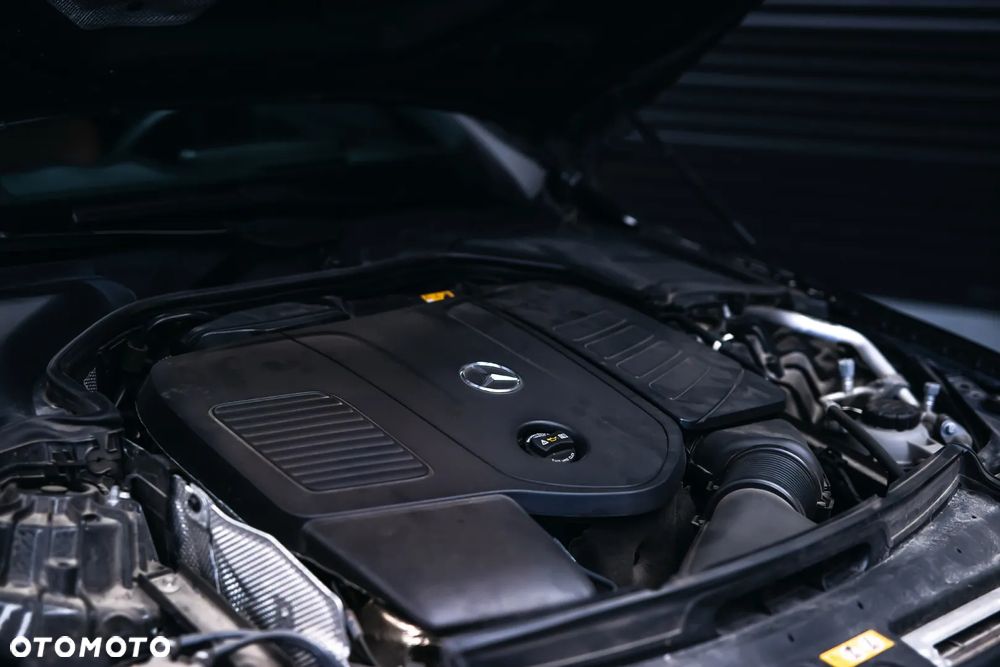 Mercedes-Benz Klasa C 300 mHEV 4-Matic AMG - 34