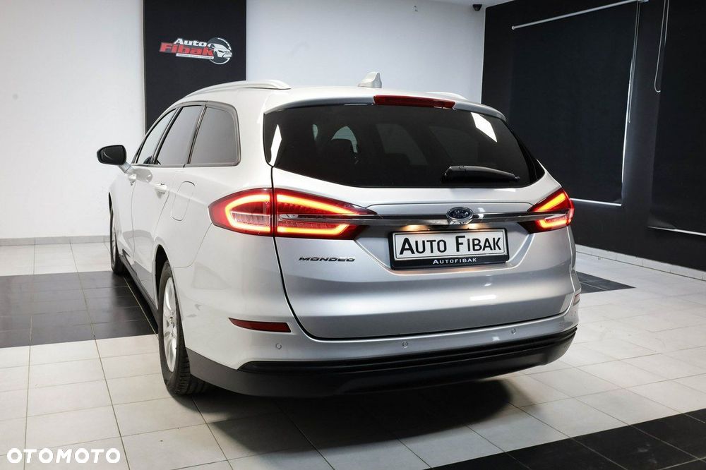 Ford Mondeo - 10
