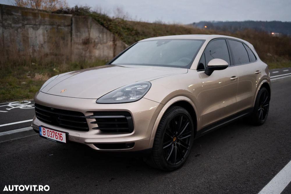 Porsche Cayenne S - 1