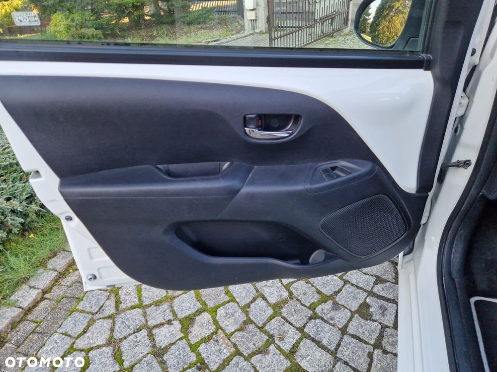 Toyota Aygo x.shift x-play connect - 24