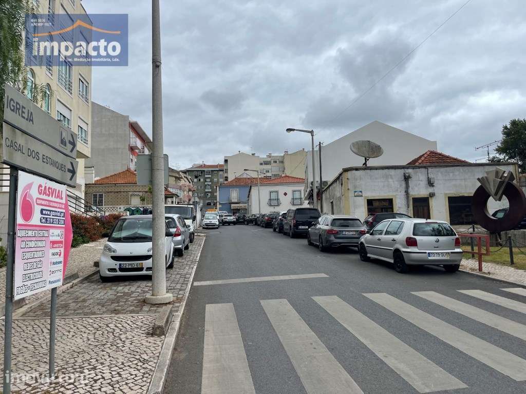 Loja 375 m2, c/ rendimento, Vialonga - Grande imagem: 2/5