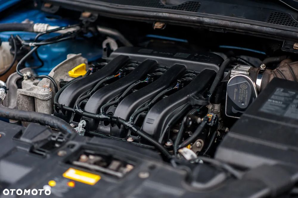 Renault Megane 1.6 16V 100 TomTom Edition - 11