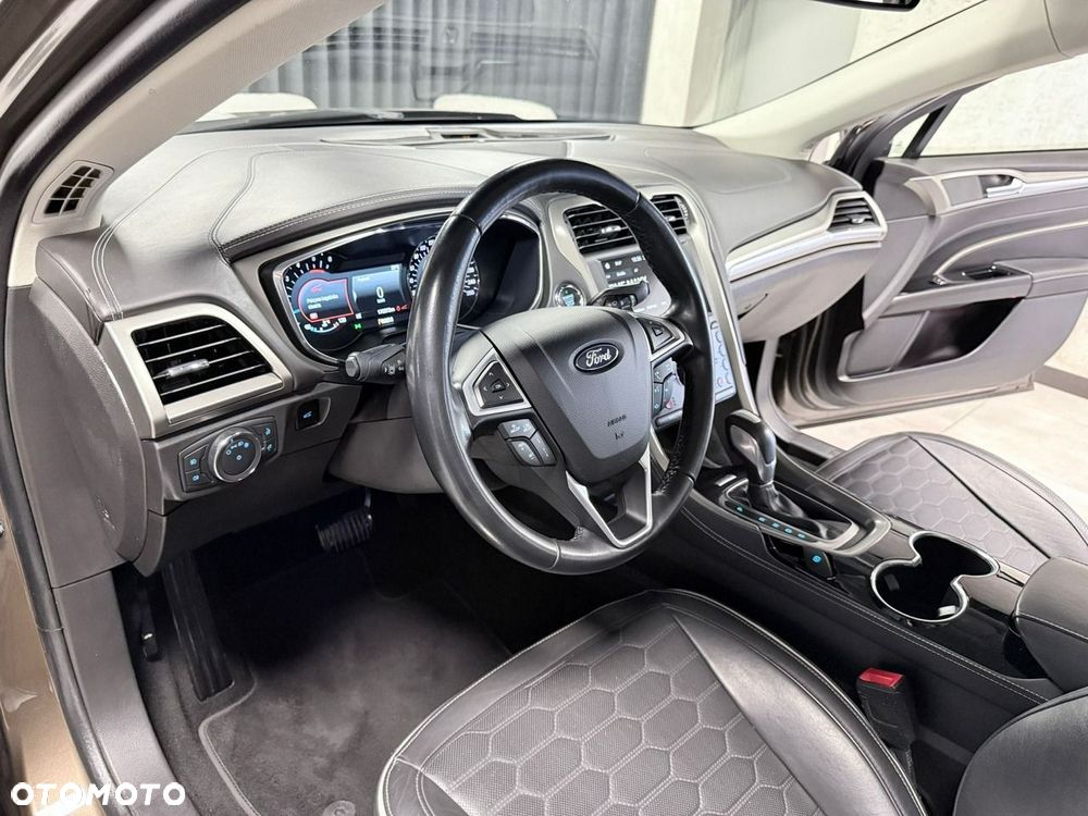 Ford Mondeo 2.0 EcoBlue VIGNALE - 38