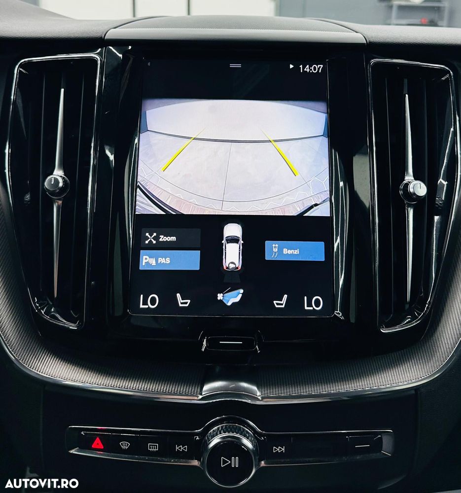 Volvo XC 60 D3 R-Design - 27