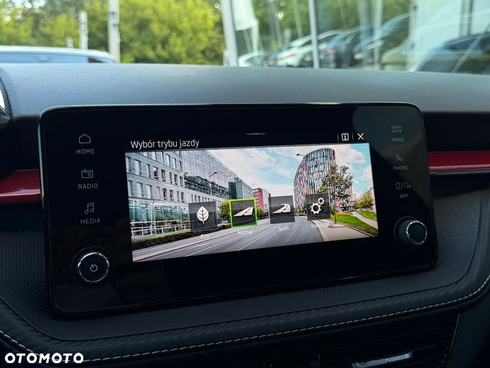 Skoda Fabia 1.0 TSI Monte Carlo DSG - 25