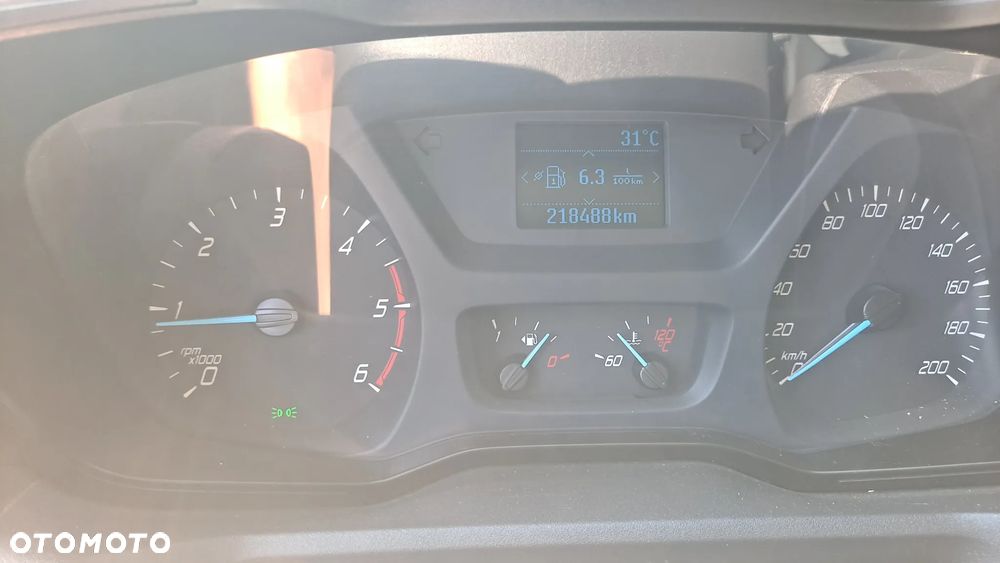 Ford Transit - 25