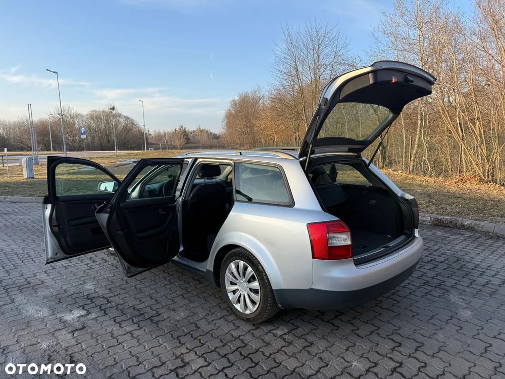 Audi A4 Avant - 8