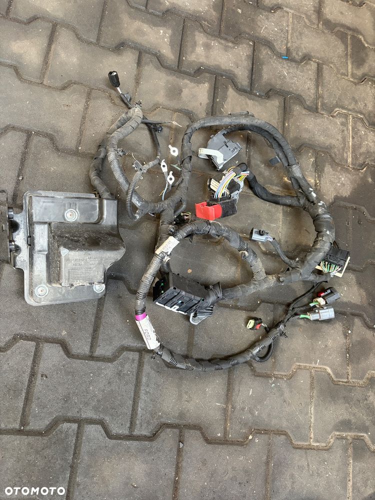 SKRZYNKA BEZPIECZNIKÓW z instalacją TRANSIT CUSTOM KK3T14D068JD - 3