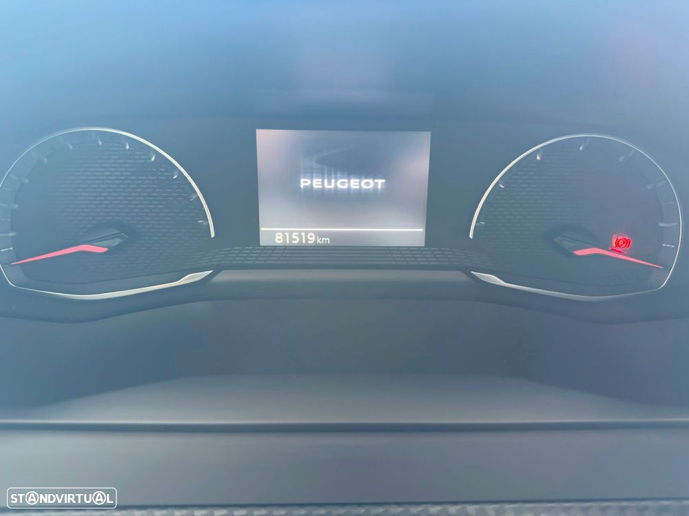 Peugeot 2008 1.2 PureTech Allure - 15