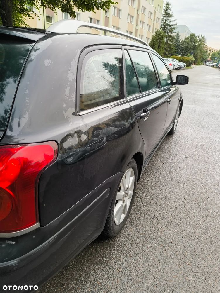 Toyota Avensis 2.0 D-4D Sol - 8