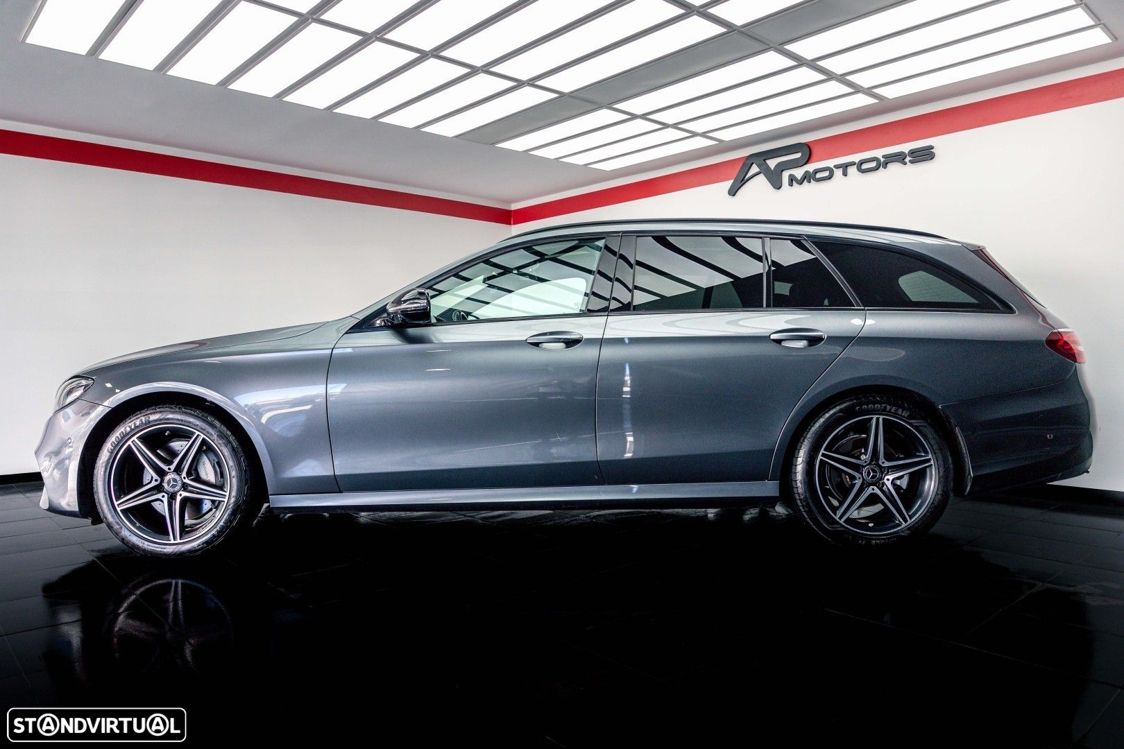 Mercedes-Benz E 220 d AMG - 14
