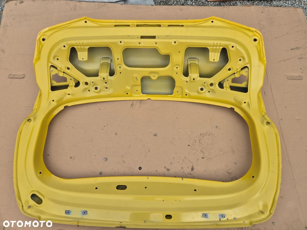 KIA Stonic tylna klapa. - 7