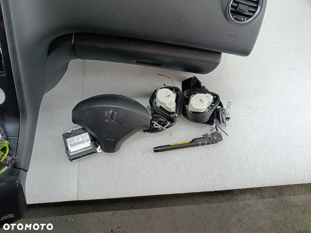 DESKA ROZDZIELCZA,KONSOLA PODUSZKI SENSOR PASY PEUGEOT 5008 9684672580 - 2