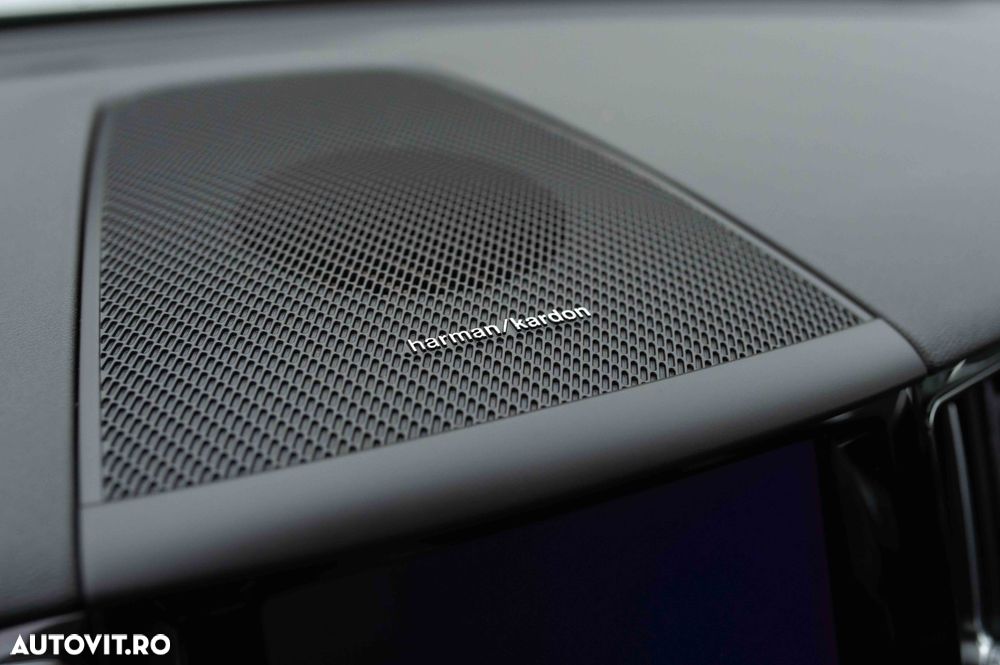 Volvo XC 60 Recharge T6 Twin Engine eAWD R-Design Expression - 28