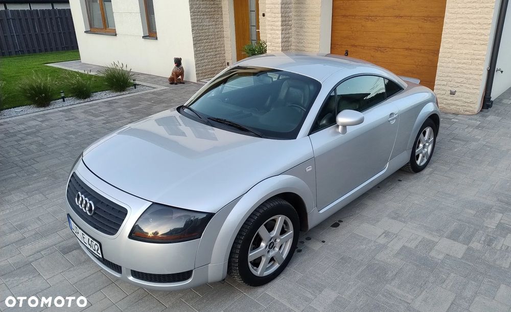 Audi TT Coupé 1.8T - 10
