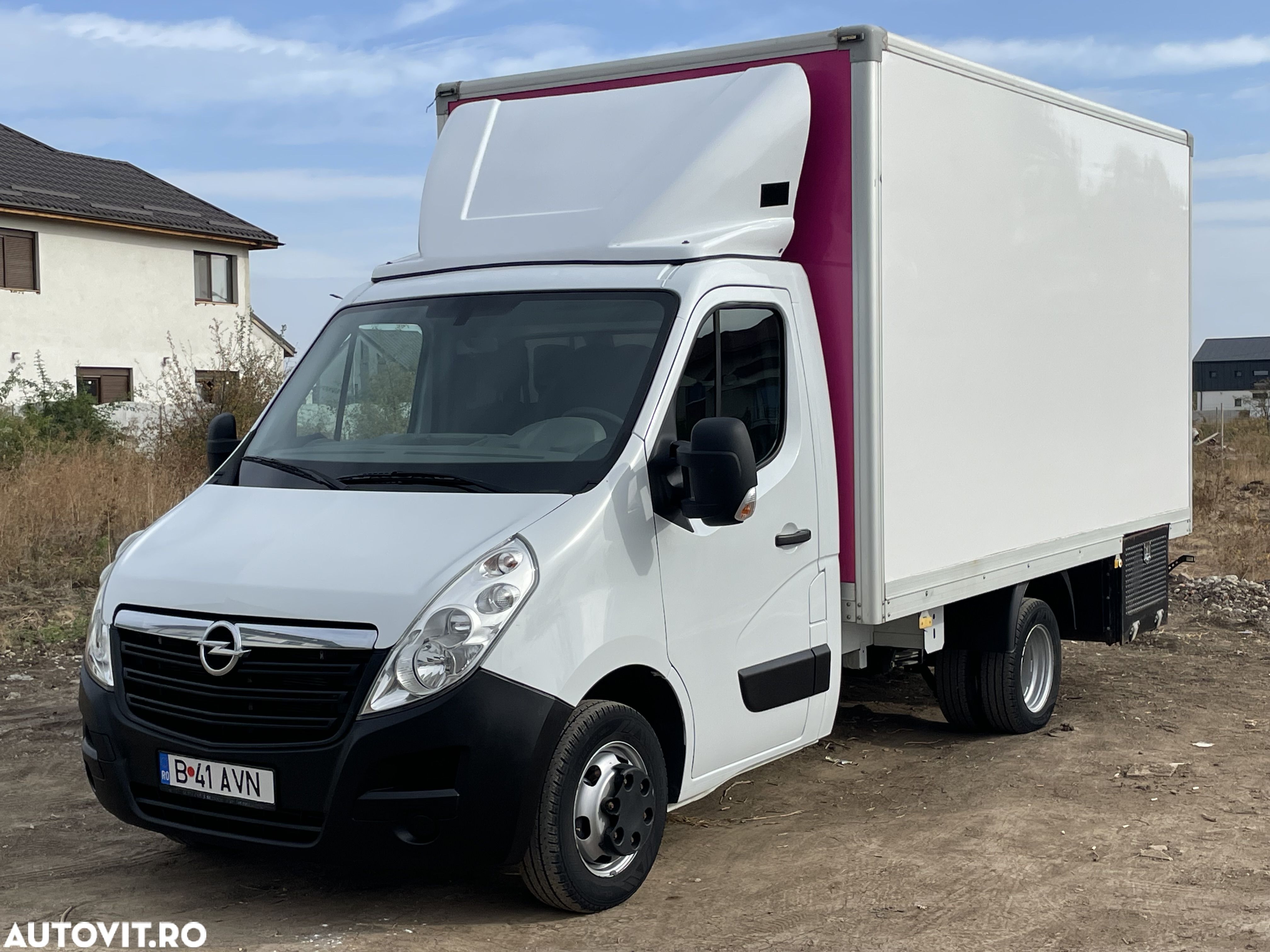 Opel Movano - 1