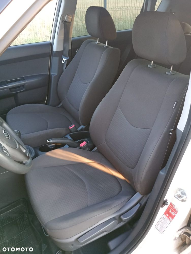 Kia Soul 1.6 CRDI M - 16