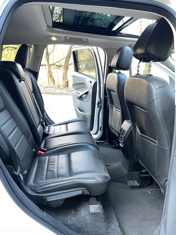 Ford Escape 2.0 EcoBoost AWD Titanium - 2
