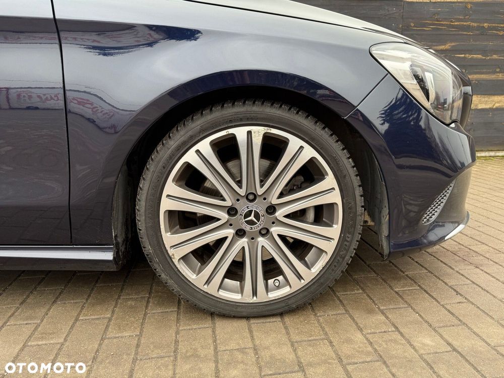 Mercedes-Benz CLA - 4