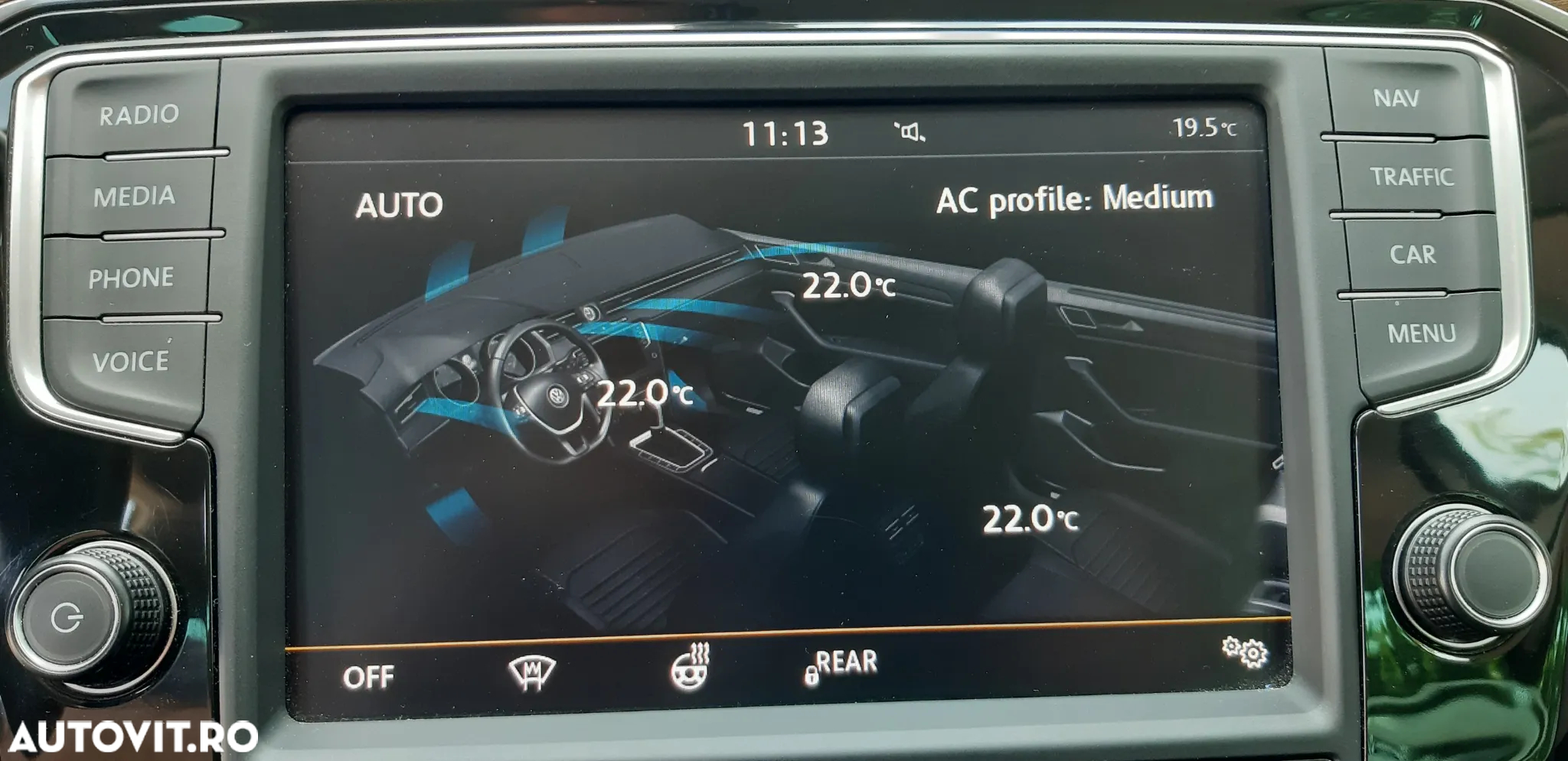 Volkswagen Passat Variant 2.0 TDI DSG 4Motion Highline - 27