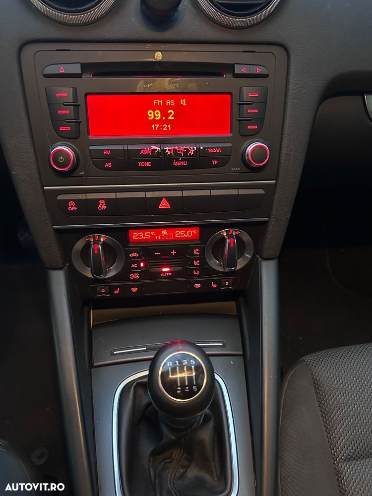 Audi A3 1.2 TFSI Sportback Attraction - 12