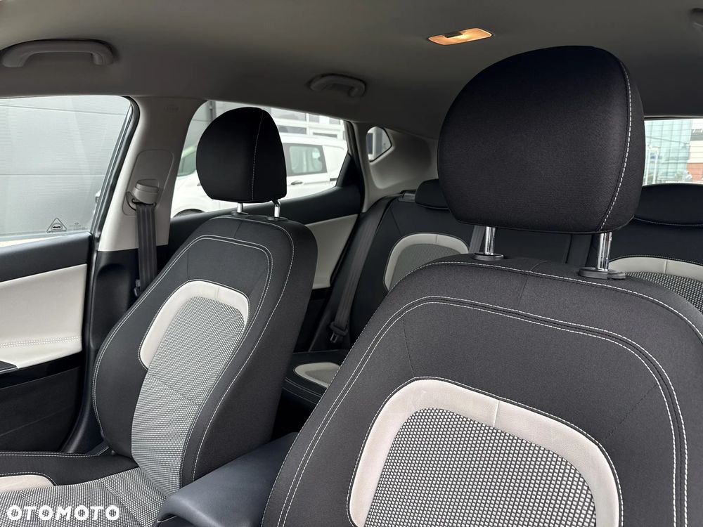 Kia Ceed 1.6 GDI L - 15