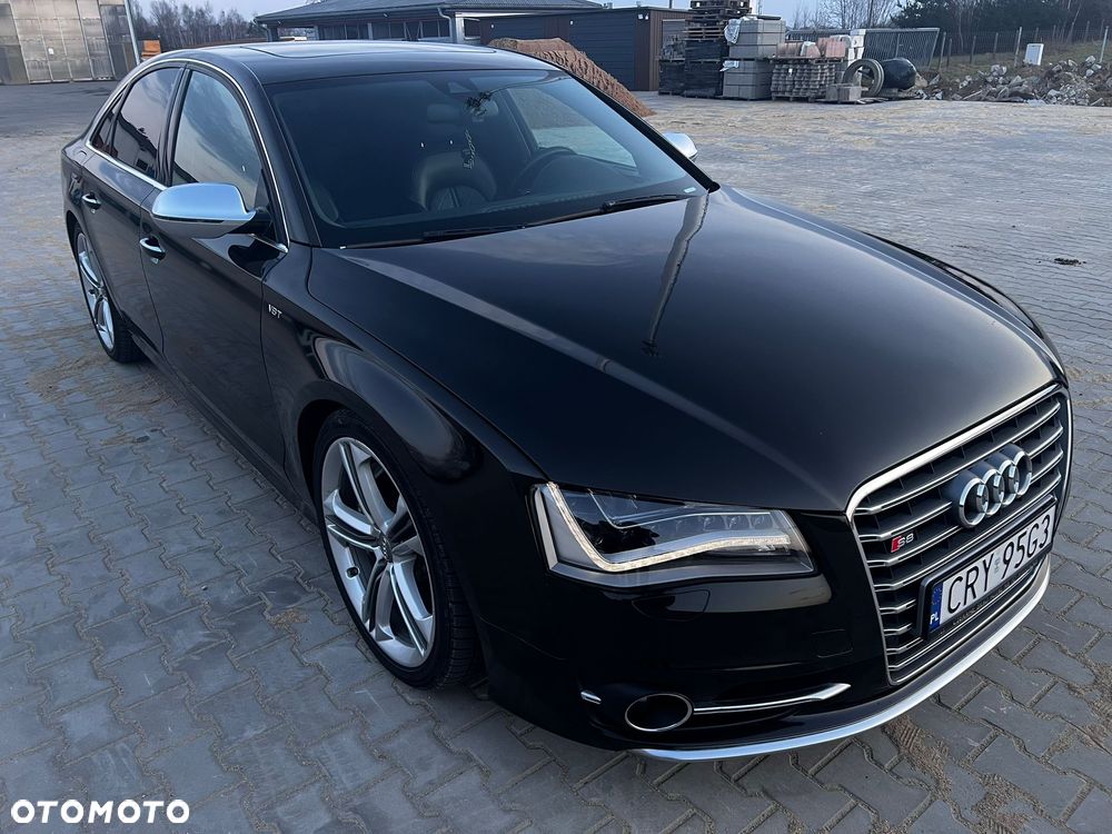 Audi S8 - 22