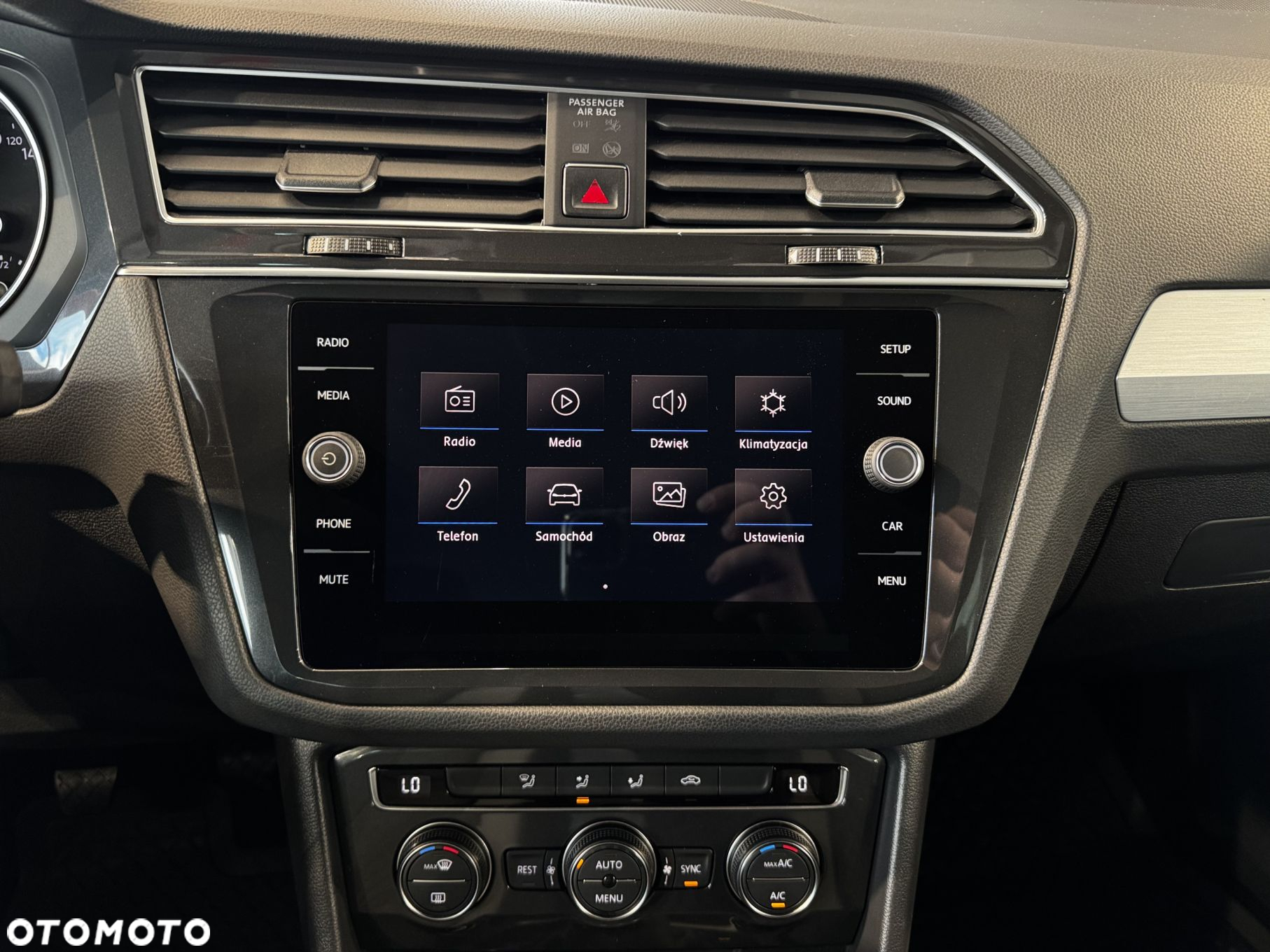 Volkswagen Tiguan - 25