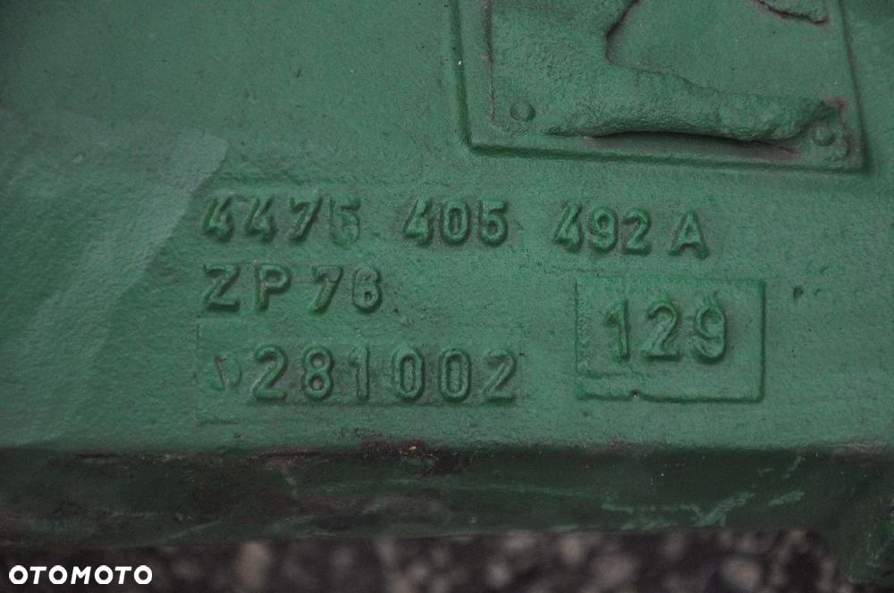 OBUDOWA MOSTU PRZÓD JOHN DEERE - 6