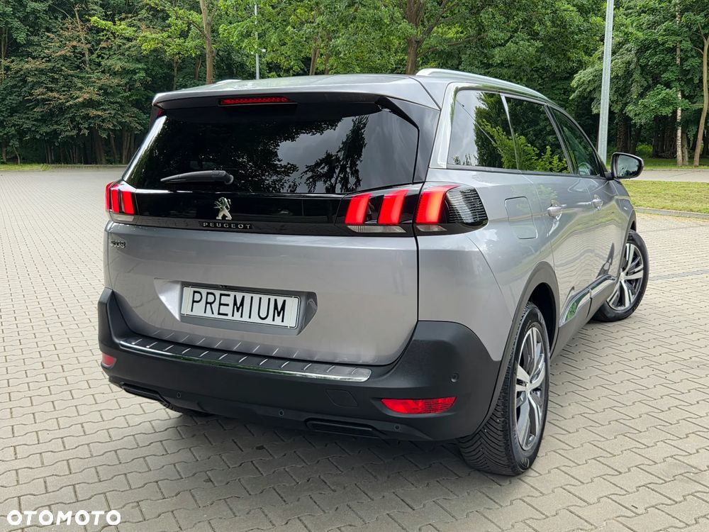 Peugeot 5008 - 11