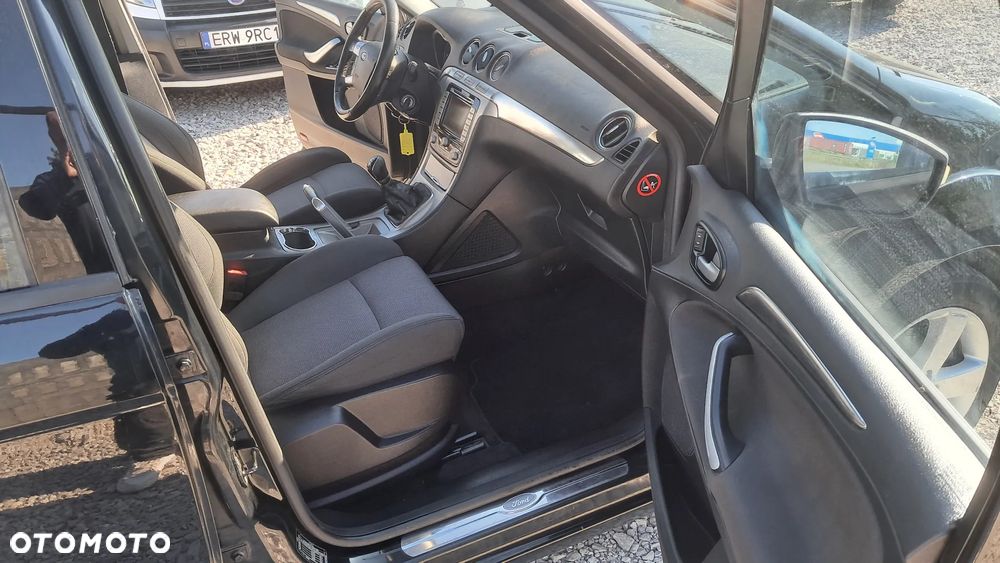 Ford S-Max 2.0 Titanium - 31